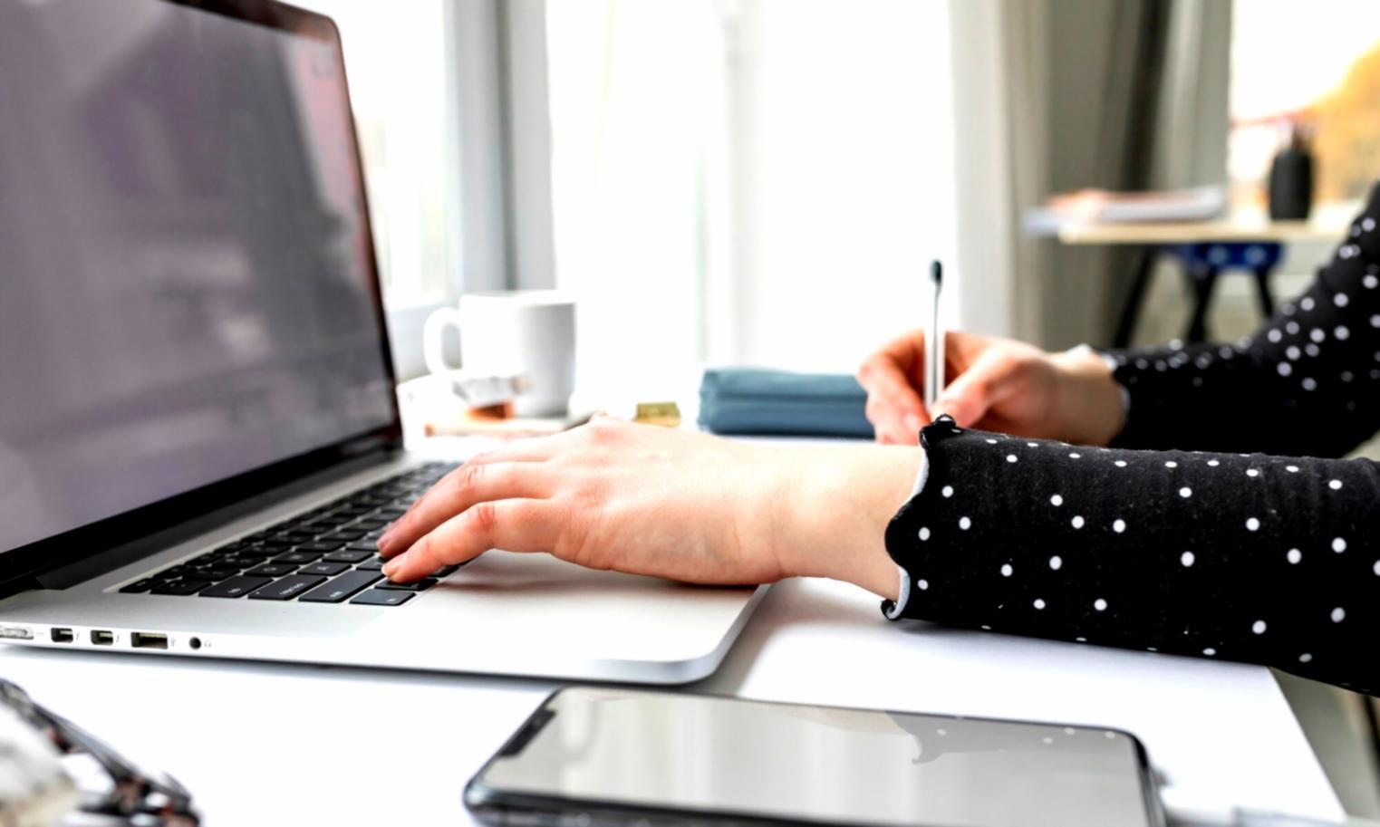 Environnement de travail professionnel en finance